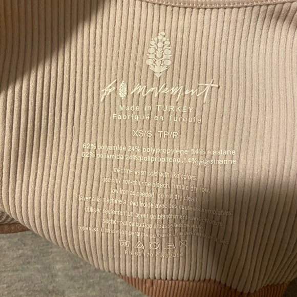 🌟FP movement crop tank/bra - Picture 2 of 5